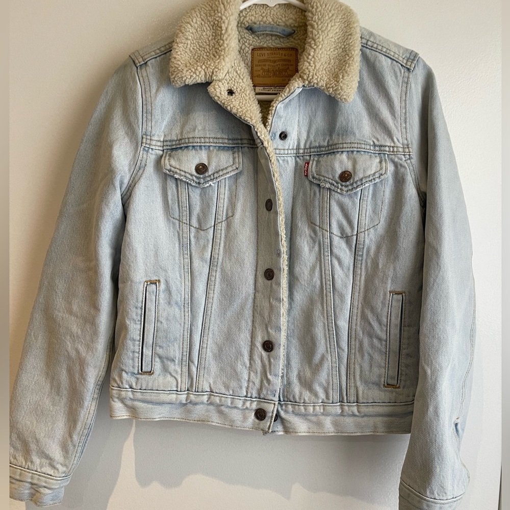 Levi’s Sherpa Trucker Jacket (Women’s)